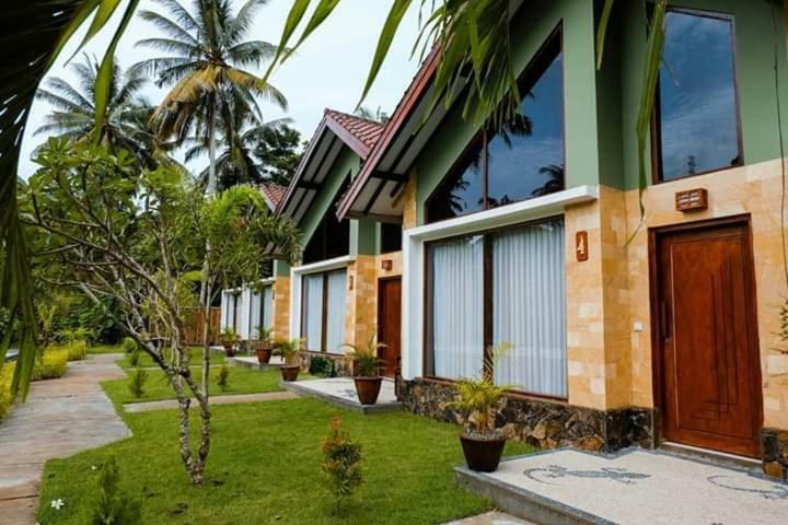 The Hamlet Hotel Kuta  Exterior photo
