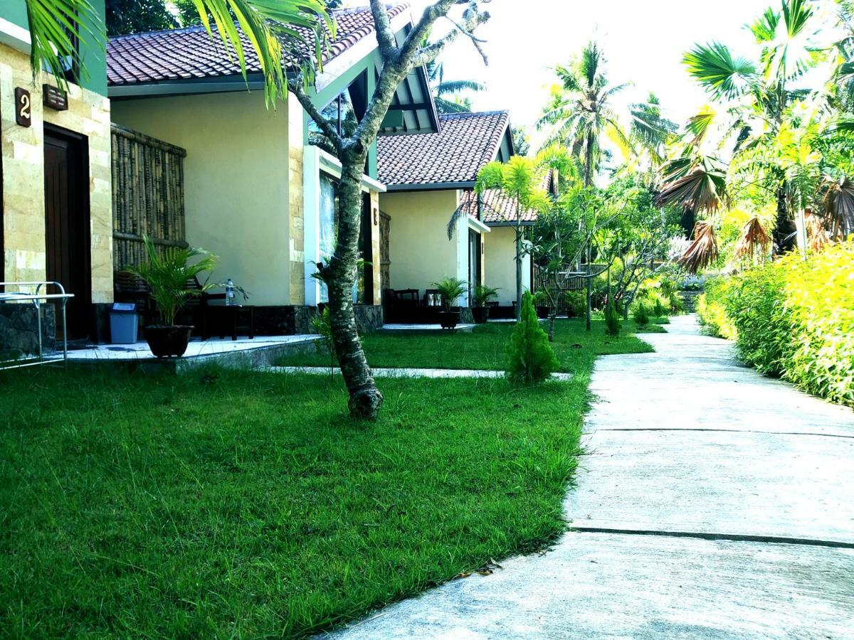 The Hamlet Hotel Kuta  Exterior photo